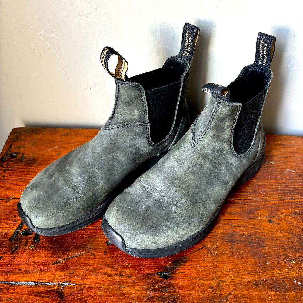 Blundstone Men's Gray Chelsea Boots 6.5 EUC 7.5 US